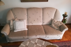 antikes Mohair-Sofa ursprünglich