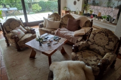 A-wunderschöne-Eichengestellgarnitur-Voher-Foto2